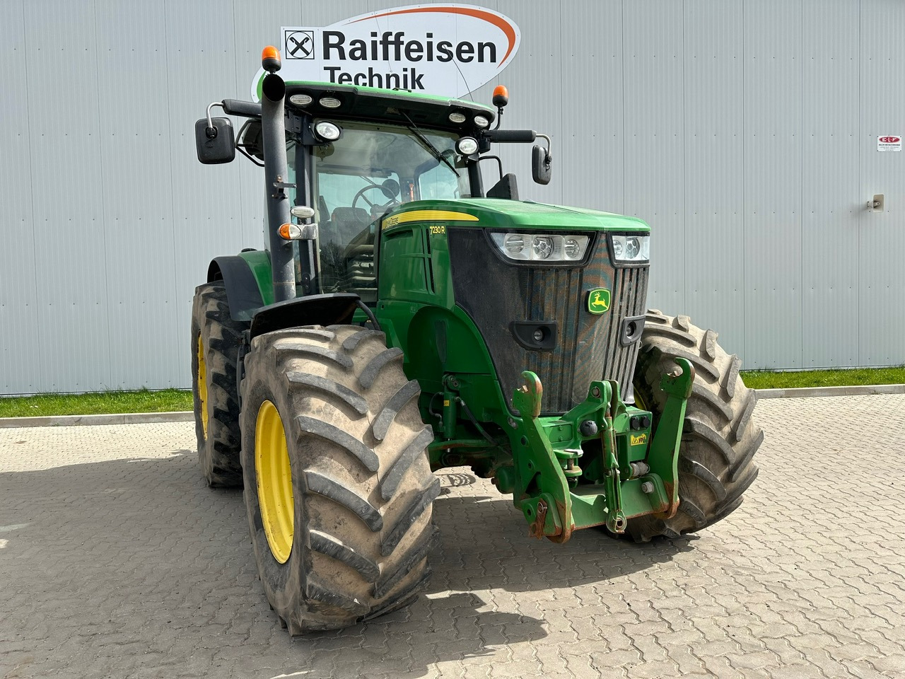 John Deere 7230R - 장궤형 트랙터 : 사진 1 John Deere 7230R - 장궤형 트랙터 : 사진 1