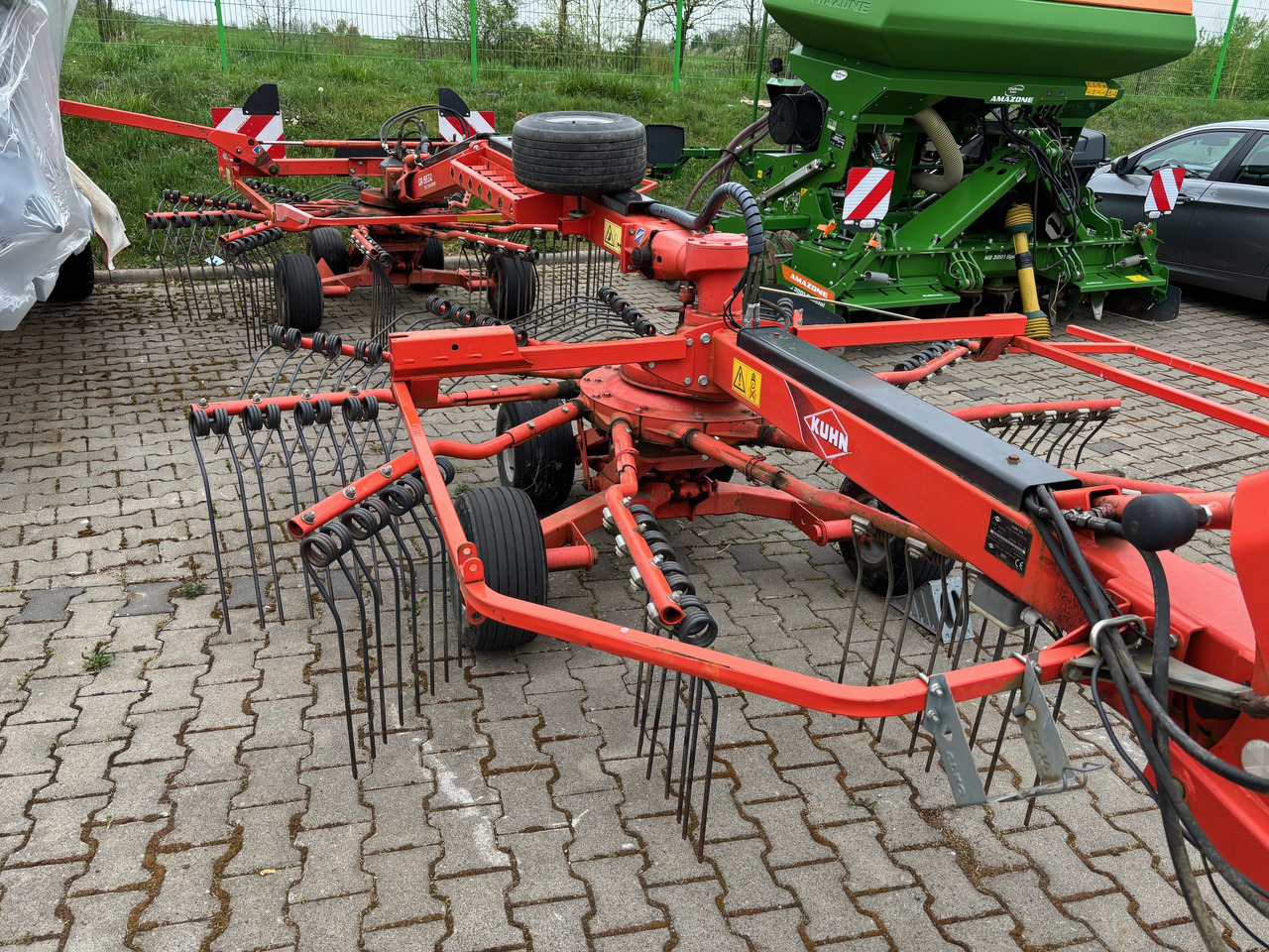 Kuhn Schwader 6632 - 반전기/ 레이크 : 사진 4 Kuhn Schwader 6632 - 반전기/ 레이크 : 사진 4