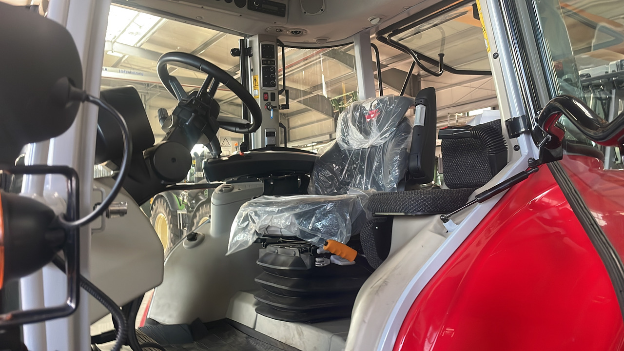 Massey Ferguson 5S.125 Dyna-6 EFFICIENT - 장궤형 트랙터 : 사진 3 Massey Ferguson 5S.125 Dyna-6 EFFICIENT - 장궤형 트랙터 : 사진 3