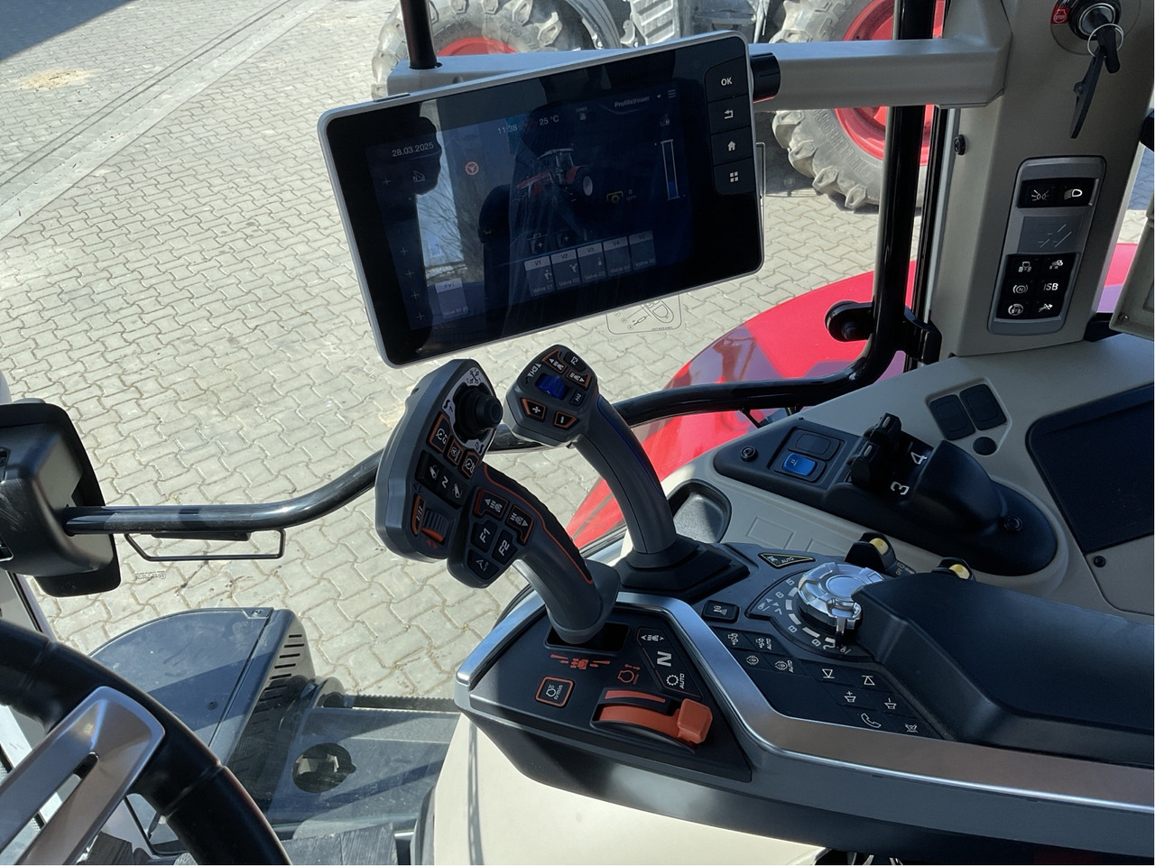 Massey Ferguson 6S.155 Dyna-VT EXCLUSIVE - 장궤형 트랙터 : 사진 2 Massey Ferguson 6S.155 Dyna-VT EXCLUSIVE - 장궤형 트랙터 : 사진 2