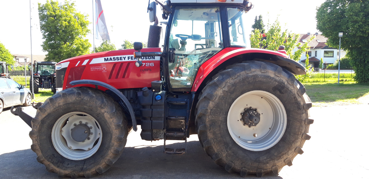 Massey Ferguson 7726 Dyna-6 Efficient - 장궤형 트랙터 : 사진 1 Massey Ferguson 7726 Dyna-6 Efficient - 장궤형 트랙터 : 사진 1