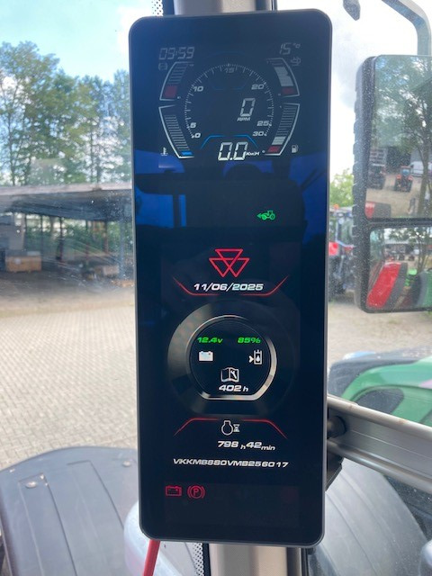 Massey Ferguson 8S.245 Dyna E-Power Excl - 장궤형 트랙터 : 사진 4 Massey Ferguson 8S.245 Dyna E-Power Excl - 장궤형 트랙터 : 사진 4