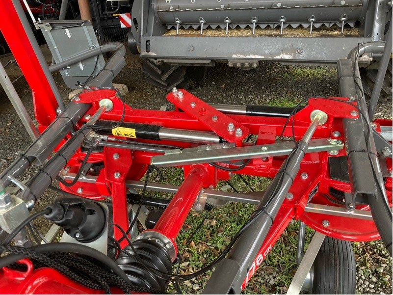 Massey Ferguson TD 776 DN - 반전기/ 레이크 : 사진 3 Massey Ferguson TD 776 DN - 반전기/ 레이크 : 사진 3