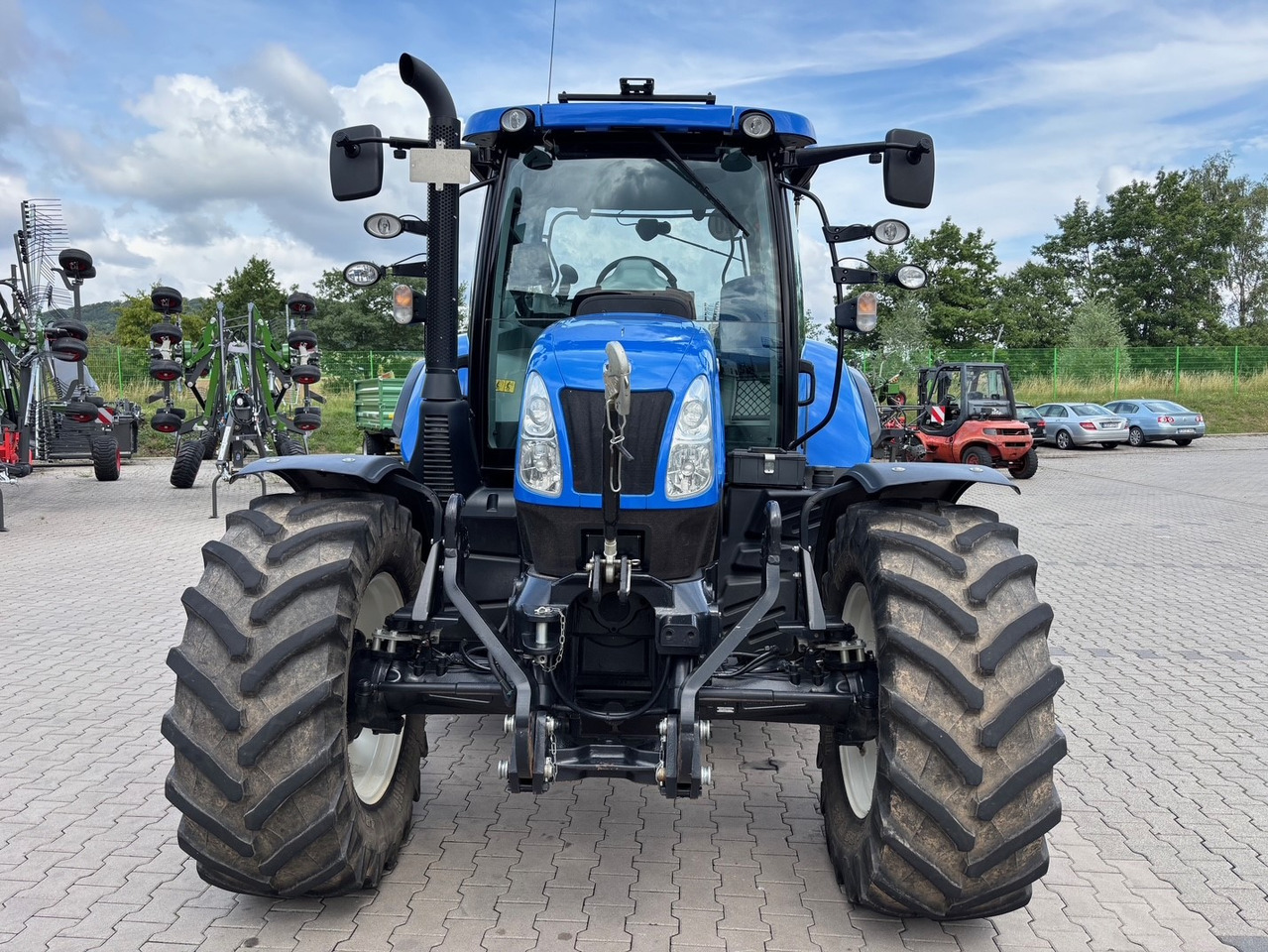 리스 New Holland T6.140 Auto Command New Holland T6.140 Auto Command : 사진 9 리스 New Holland T6.140 Auto Command New Holland T6.140 Auto Command : 사진 9