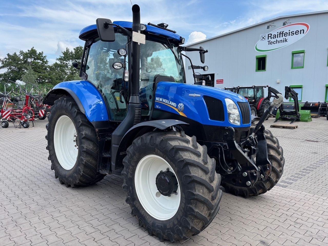 New Holland T6.140 Auto Command - 장궤형 트랙터 : 사진 1 New Holland T6.140 Auto Command - 장궤형 트랙터 : 사진 1