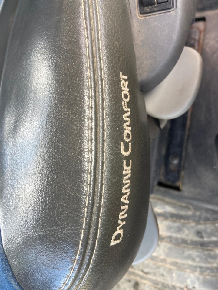 New Holland T7.290 AutoCommand - 장궤형 트랙터 : 사진 3 New Holland T7.290 AutoCommand - 장궤형 트랙터 : 사진 3