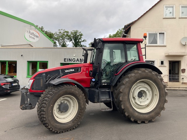 Valtra T 173 SH High Tec - 장궤형 트랙터 : 사진 1 Valtra T 173 SH High Tec - 장궤형 트랙터 : 사진 1