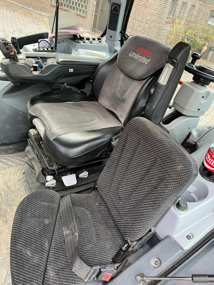 Valtra T214 Direct TwinTrac - 장궤형 트랙터 : 사진 4 Valtra T214 Direct TwinTrac - 장궤형 트랙터 : 사진 4