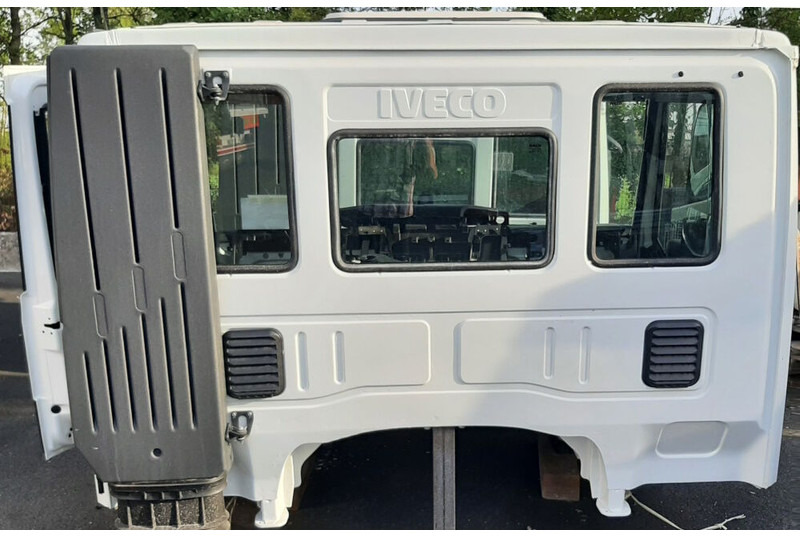 Iveco T-Way / X-Way / S-Way (day cab) - 운전실 및 내부 트럭 용 : 사진 5 Iveco T-Way / X-Way / S-Way (day cab) - 운전실 및 내부 트럭 용 : 사진 5