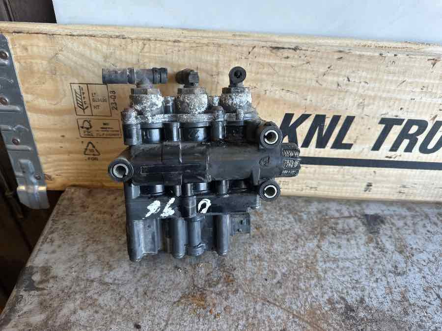 DAF VALVE ECAS 2020258 - 브레이크 밸브 트럭 용 : 사진 1 DAF VALVE ECAS 2020258 - 브레이크 밸브 트럭 용 : 사진 1