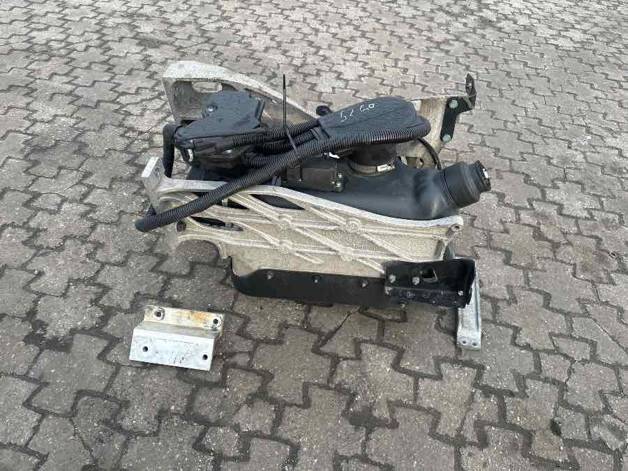 MAN ADBLUE TANK 81.15400-6460 - 연료 시스템 트럭 용 : 사진 3 MAN ADBLUE TANK 81.15400-6460 - 연료 시스템 트럭 용 : 사진 3