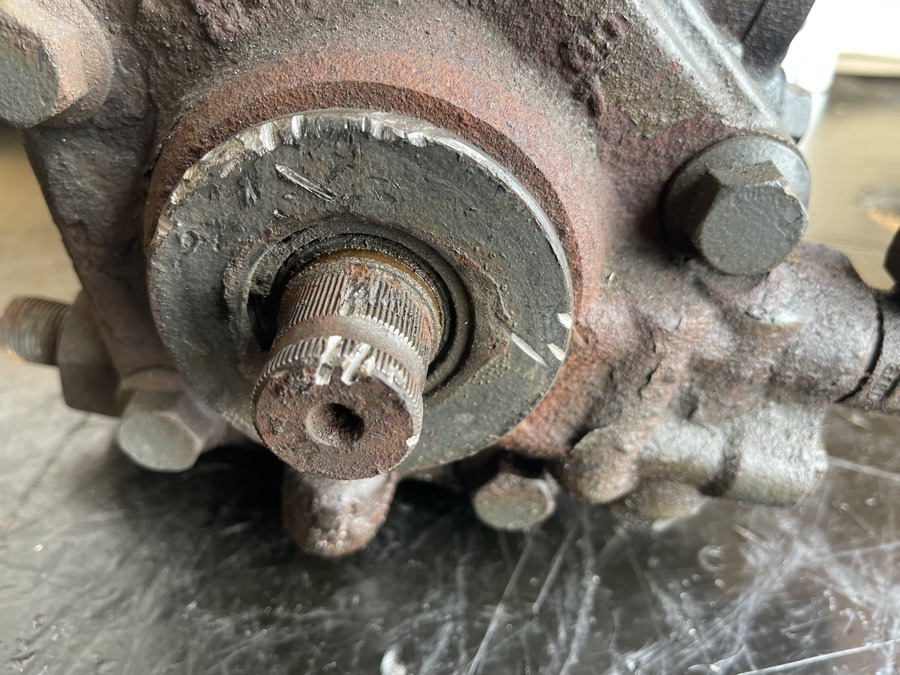 MERCEDES STEERING GEAR A9704600800 - 스티어링 트럭 용 : 사진 1 MERCEDES STEERING GEAR A9704600800 - 스티어링 트럭 용 : 사진 1