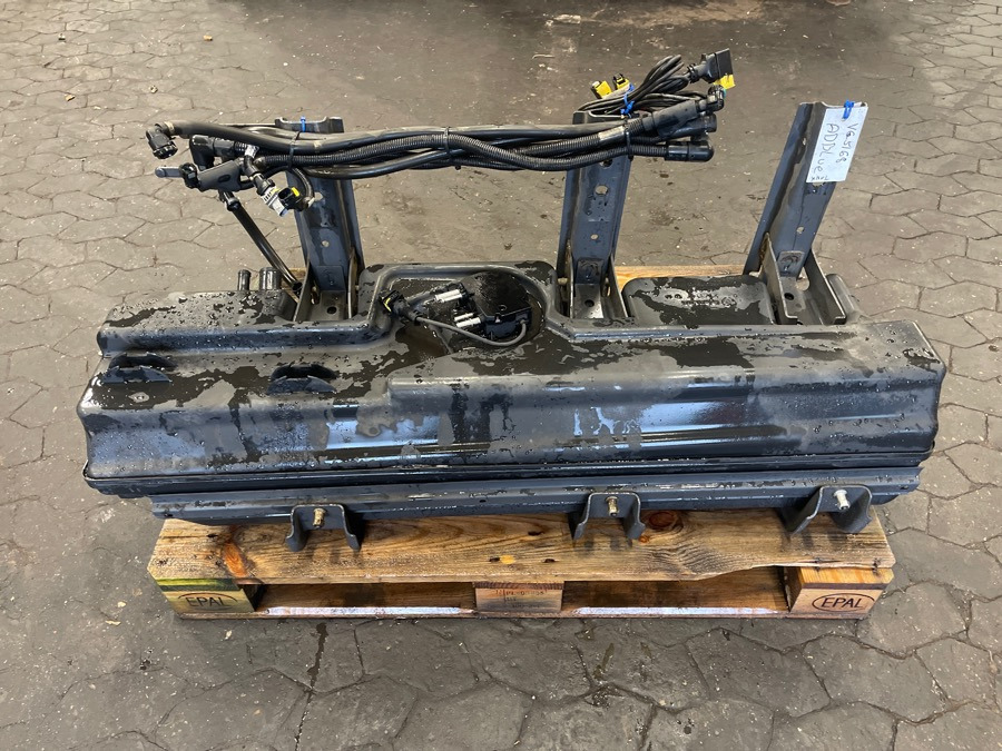 SCANIA ADBLUE TANK 2173147 - 요소수 탱크 트럭 용 : 사진 1 SCANIA ADBLUE TANK 2173147 - 요소수 탱크 트럭 용 : 사진 1