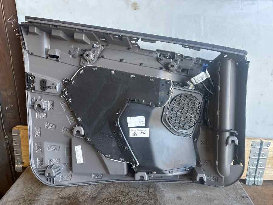 SCANIA DOOR TRIM 2935304 RH - 운전실 및 내부 트럭 용 : 사진 2 SCANIA DOOR TRIM 2935304 RH - 운전실 및 내부 트럭 용 : 사진 2