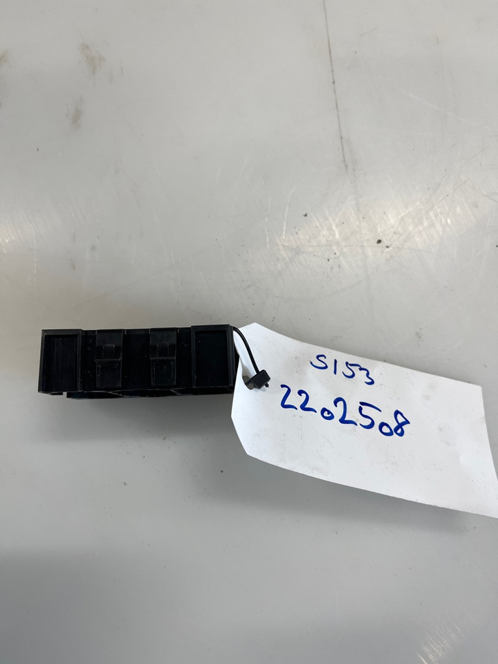 SCANIA PANEL 2202508 - 대시보드 트럭 용 : 사진 2 SCANIA PANEL 2202508 - 대시보드 트럭 용 : 사진 2