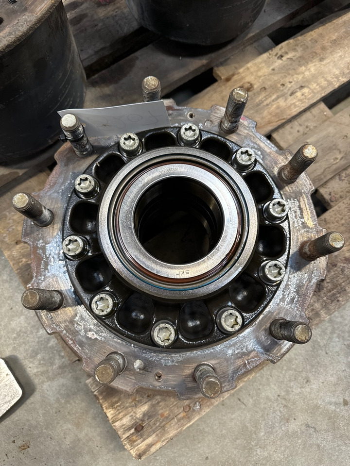 SCANIA REAR HUB // 1946274 - 휠 허브 트럭 용 : 사진 2 SCANIA REAR HUB // 1946274 - 휠 허브 트럭 용 : 사진 2