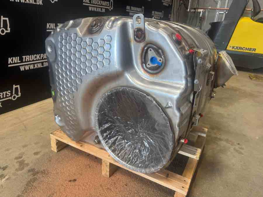 VOLVO EXHAUST 24617946 - 배기 시스템 트럭 용 : 사진 2 VOLVO EXHAUST 24617946 - 배기 시스템 트럭 용 : 사진 2