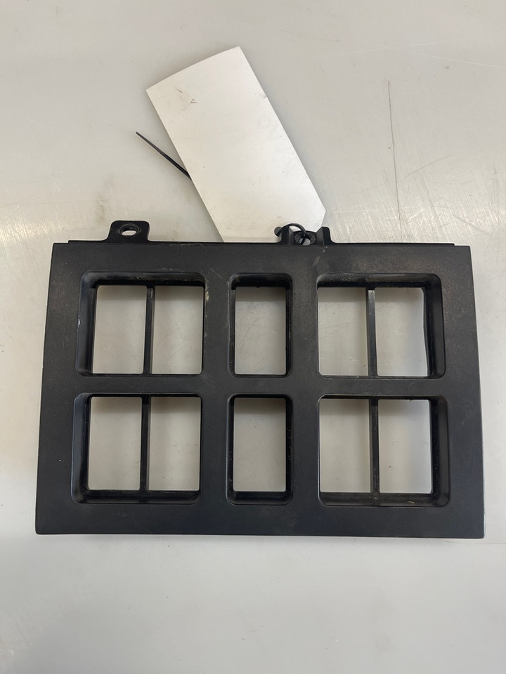 VOLVO PANEL 3175601 - 대시보드 트럭 용 : 사진 1 VOLVO PANEL 3175601 - 대시보드 트럭 용 : 사진 1