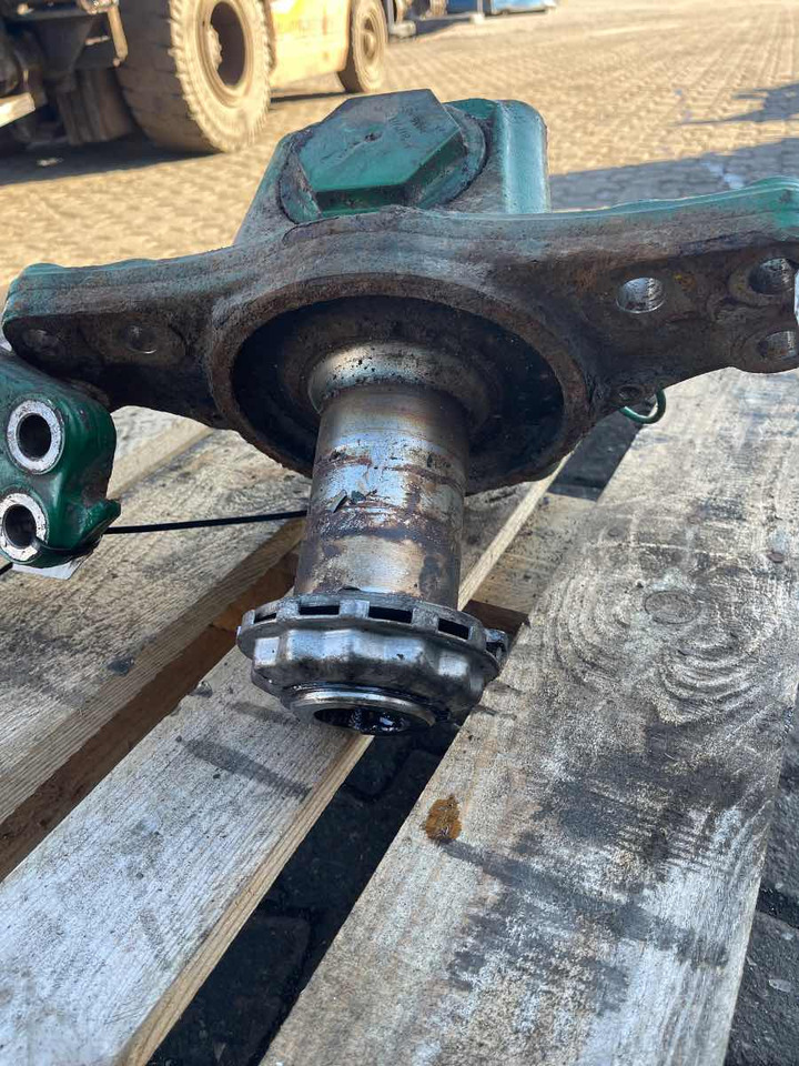 VOLVO STEERING KNUCKLE 21700330 - 스티어링 너클 트럭 용 : 사진 2 VOLVO STEERING KNUCKLE 21700330 - 스티어링 너클 트럭 용 : 사진 2