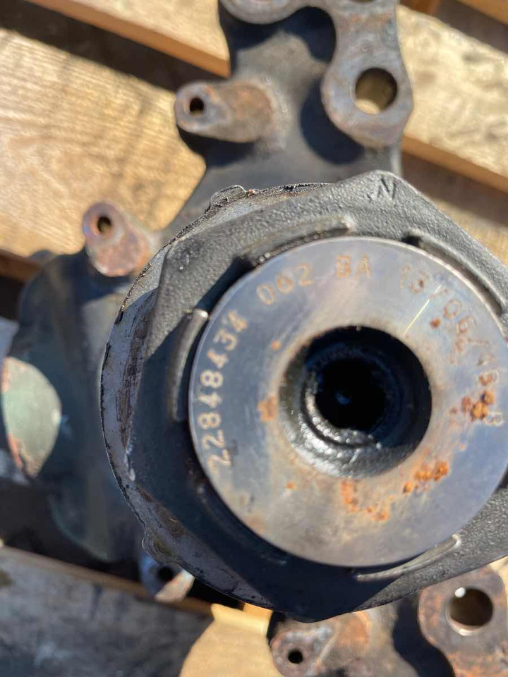 VOLVO STEERING KNUCKLE 22848434 - 스티어링 너클 트럭 용 : 사진 2 VOLVO STEERING KNUCKLE 22848434 - 스티어링 너클 트럭 용 : 사진 2