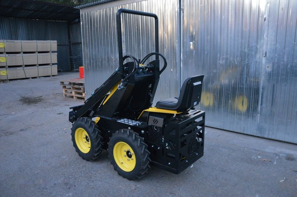 Tur Poland Miniradlader Miniloader Mini hoflader TUR N 520 - 스키드 스티어 로더 : 사진 4 Tur Poland Miniradlader Miniloader Mini hoflader TUR N 520 - 스키드 스티어 로더 : 사진 4