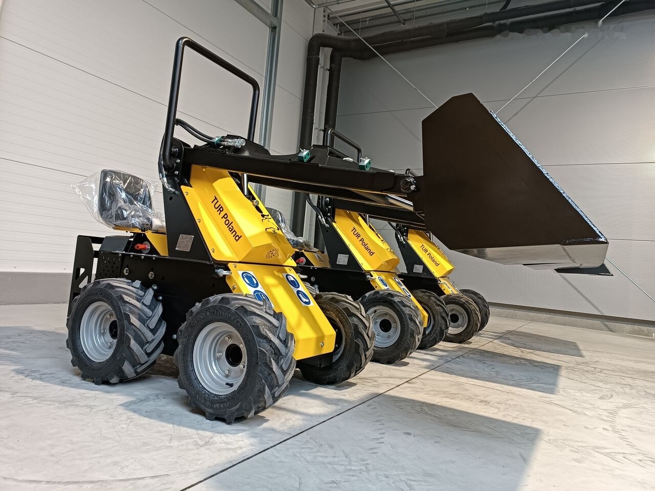 Tur Poland N520 Miniradlader Mini Hoflader Mini Lader - 스키드 스티어 로더 : 사진 3 Tur Poland N520 Miniradlader Mini Hoflader Mini Lader - 스키드 스티어 로더 : 사진 3
