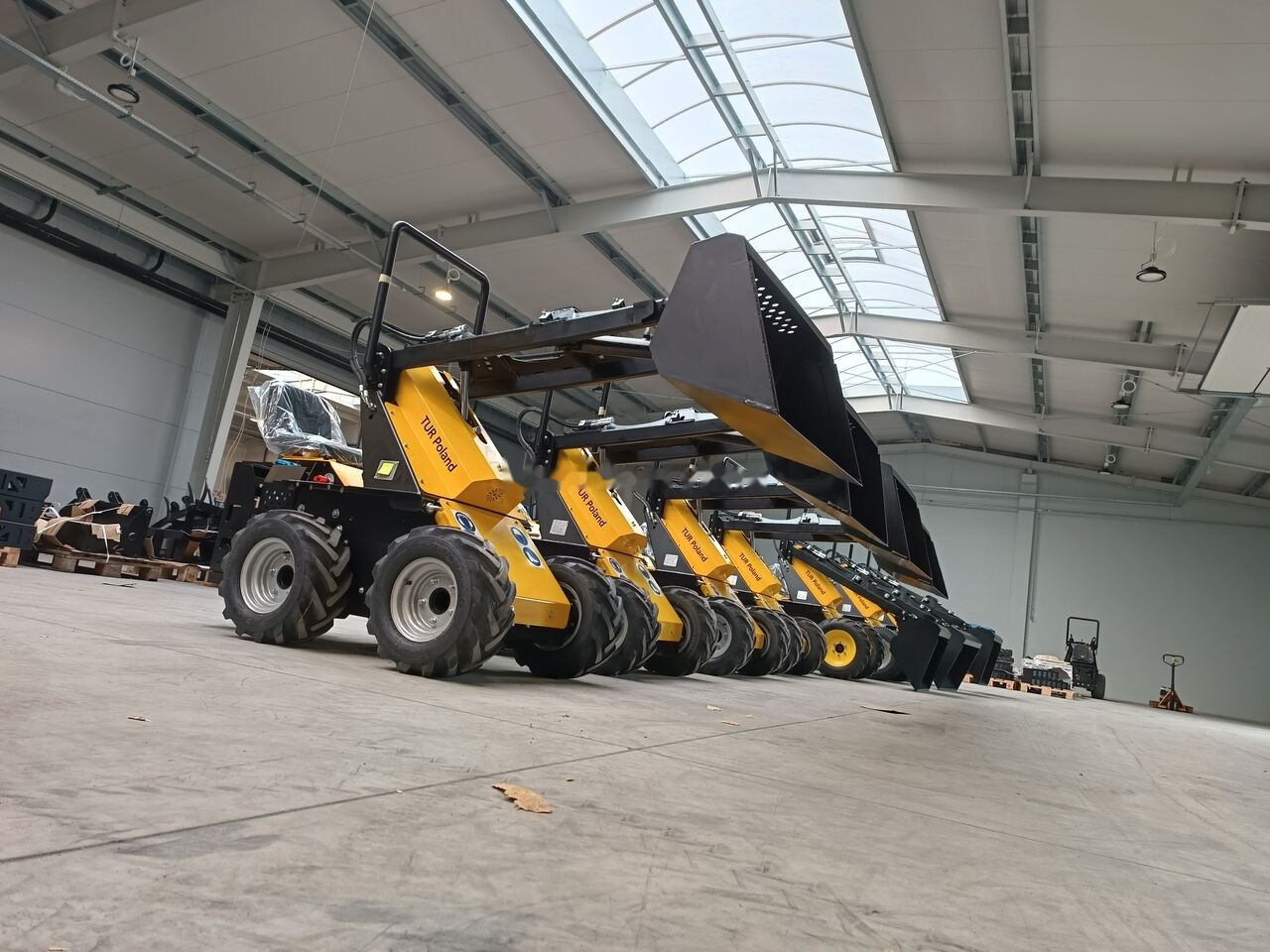 Tur Poland N520 Miniradlader Mini Hoflader Mini Lader - 스키드 스티어 로더 : 사진 2 Tur Poland N520 Miniradlader Mini Hoflader Mini Lader - 스키드 스티어 로더 : 사진 2