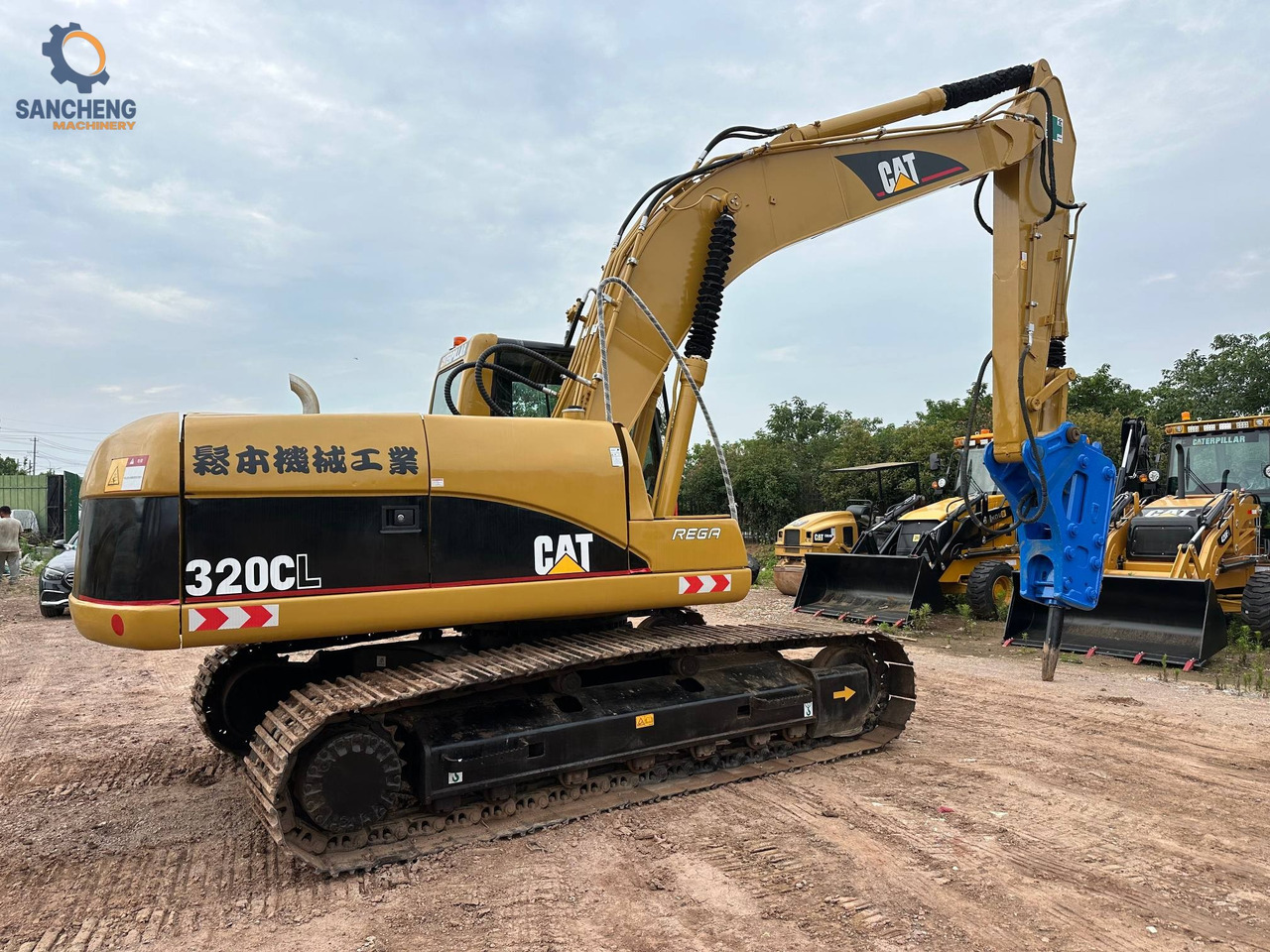 CAT 320CL crawler excavator with hammer - 크롤러 굴삭기 : 사진 3 CAT 320CL crawler excavator with hammer - 크롤러 굴삭기 : 사진 3