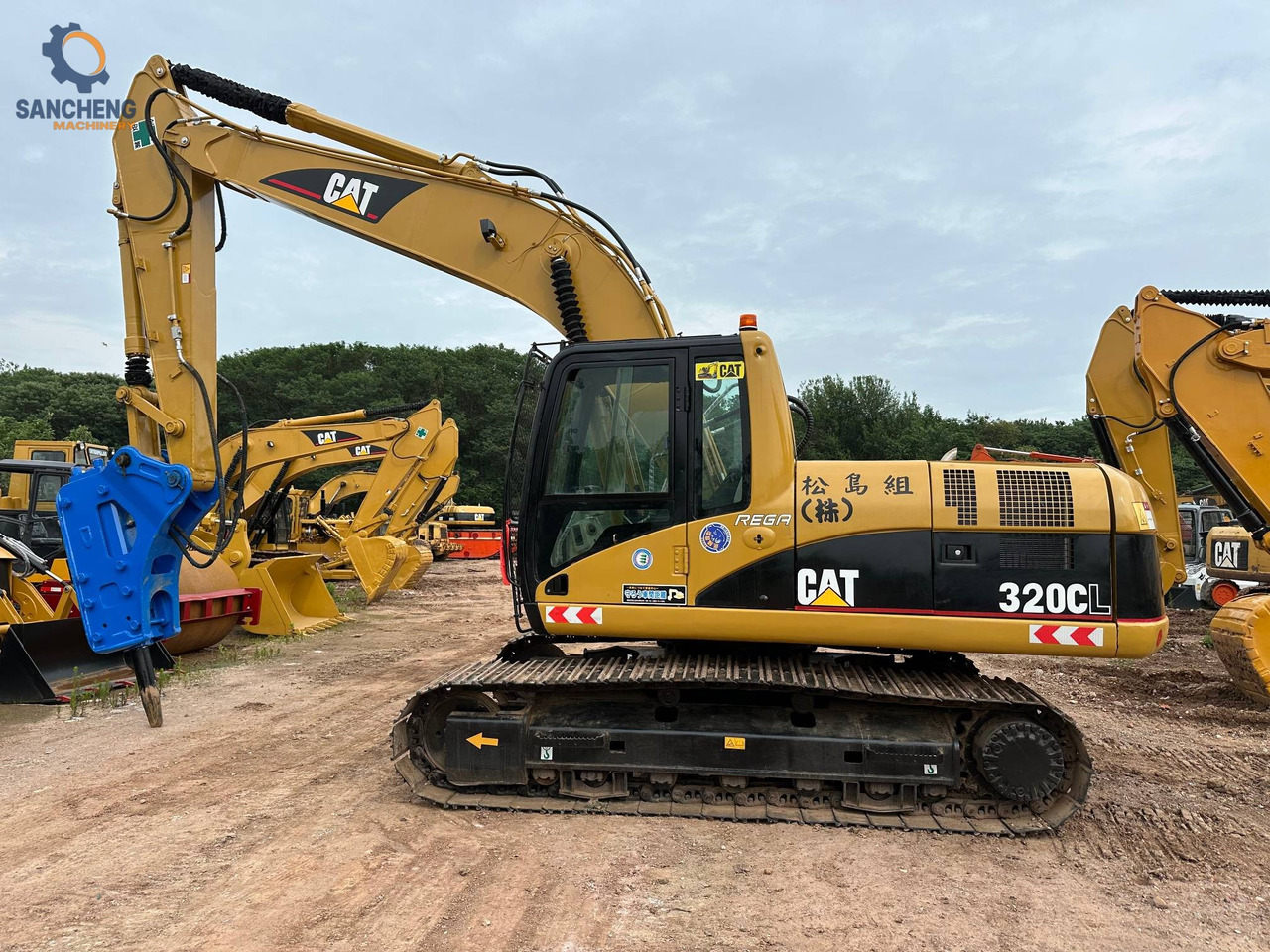 CAT 320CL crawler excavator with hammer - 크롤러 굴삭기 : 사진 2 CAT 320CL crawler excavator with hammer - 크롤러 굴삭기 : 사진 2