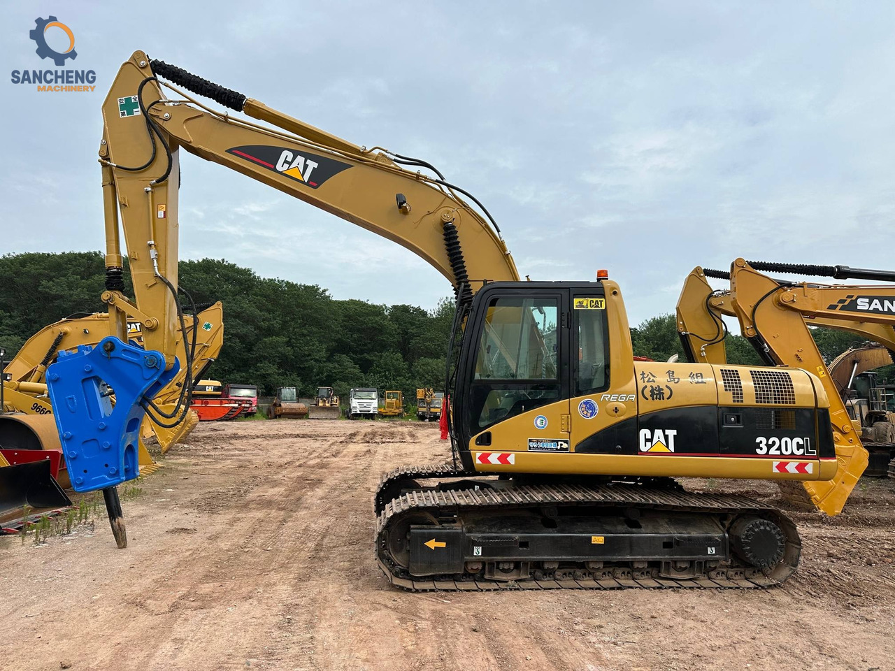 CAT 320CL with hammer crawler excavator - 크롤러 굴삭기 : 사진 4 CAT 320CL with hammer crawler excavator - 크롤러 굴삭기 : 사진 4