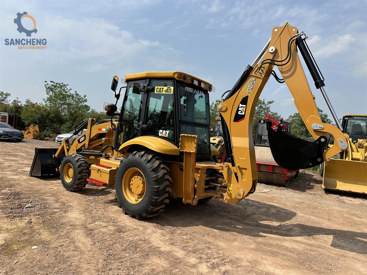 CAT 420F2 - 백호 로더 : 사진 4 CAT 420F2 - 백호 로더 : 사진 4