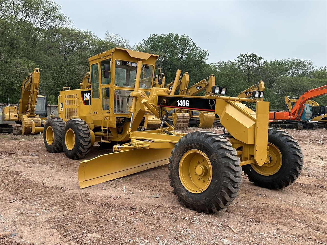 CATERPILLAR 140G - 그레이더 : 사진 2 CATERPILLAR 140G - 그레이더 : 사진 2