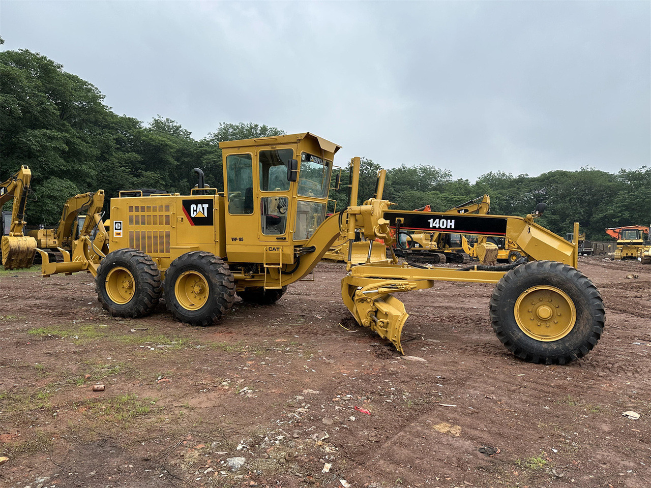 CATERPILLAR 140H motor grader - 그레이더 : 사진 1 CATERPILLAR 140H motor grader - 그레이더 : 사진 1