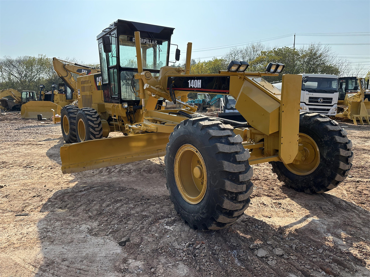 CATERPILLAR 140H - 그레이더 : 사진 2 CATERPILLAR 140H - 그레이더 : 사진 2