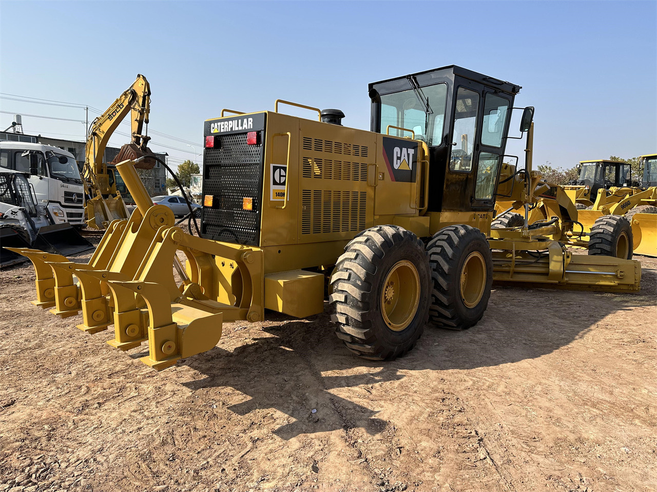 CATERPILLAR 140H - 그레이더 : 사진 5 CATERPILLAR 140H - 그레이더 : 사진 5
