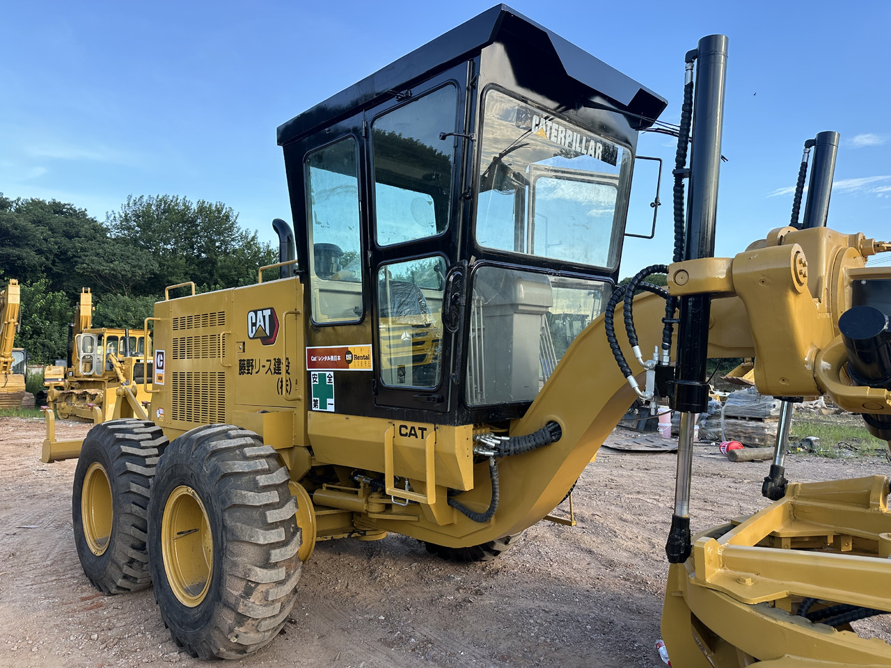 그레이더 CATERPILLAR 140K : 사진 12