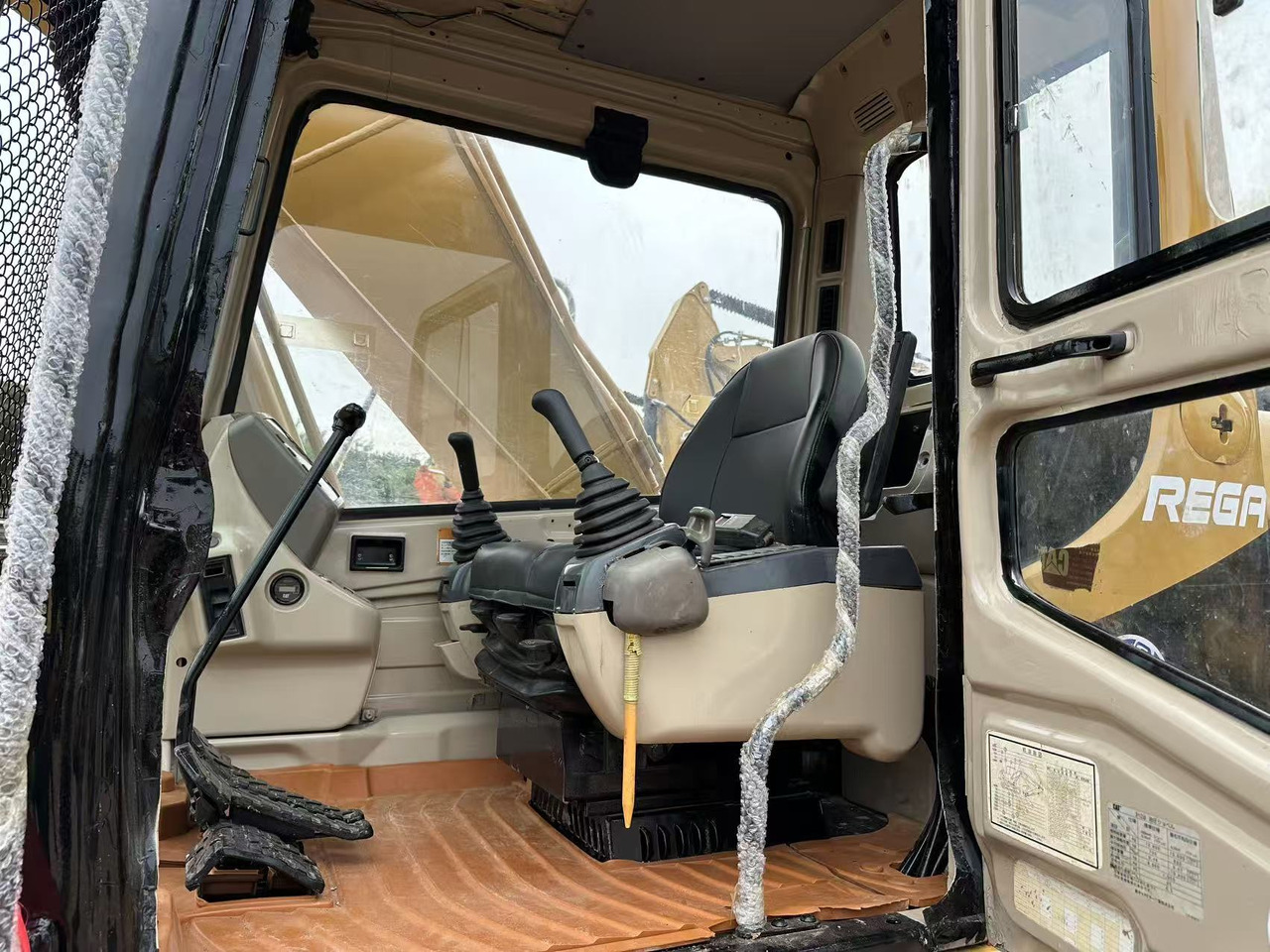 CATERPILLAR 320BL crawler excavator - 굴착기 : 사진 4 CATERPILLAR 320BL crawler excavator - 굴착기 : 사진 4