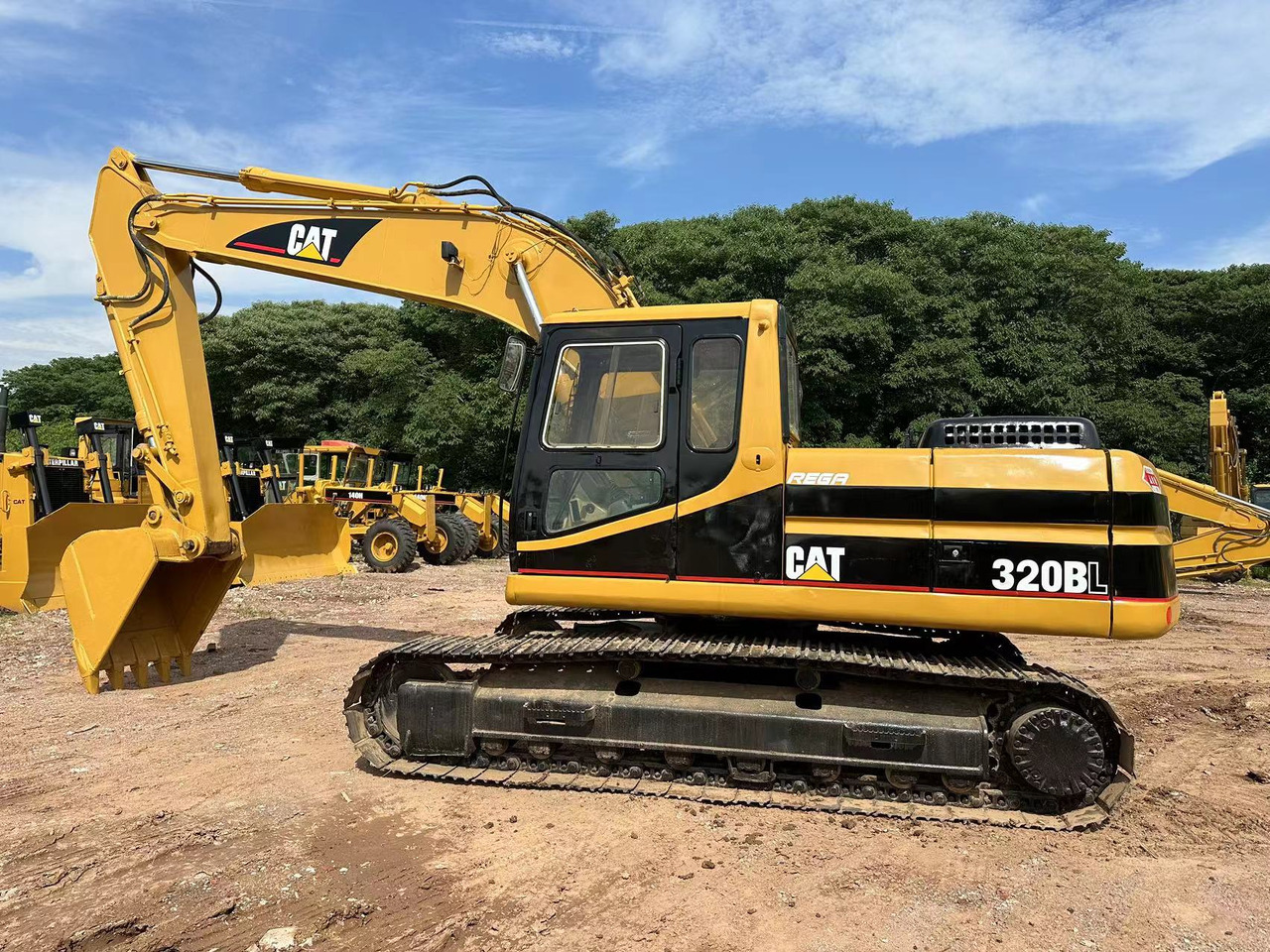 CATERPILLAR 320BL excavator - 굴착기 : 사진 2 CATERPILLAR 320BL excavator - 굴착기 : 사진 2