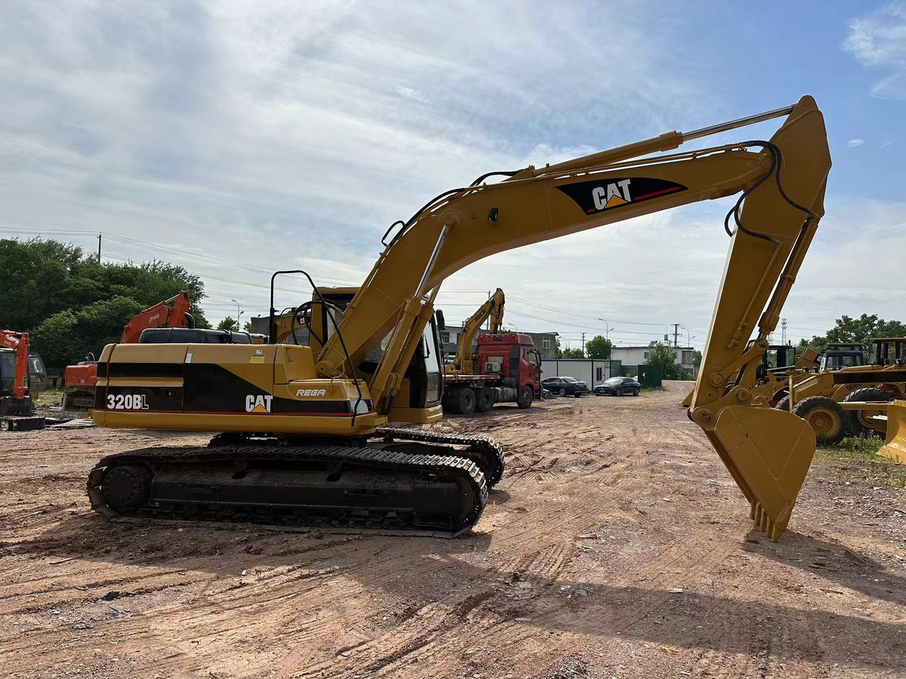 CATERPILLAR 320BL excavator - 굴착기 : 사진 3 CATERPILLAR 320BL excavator - 굴착기 : 사진 3