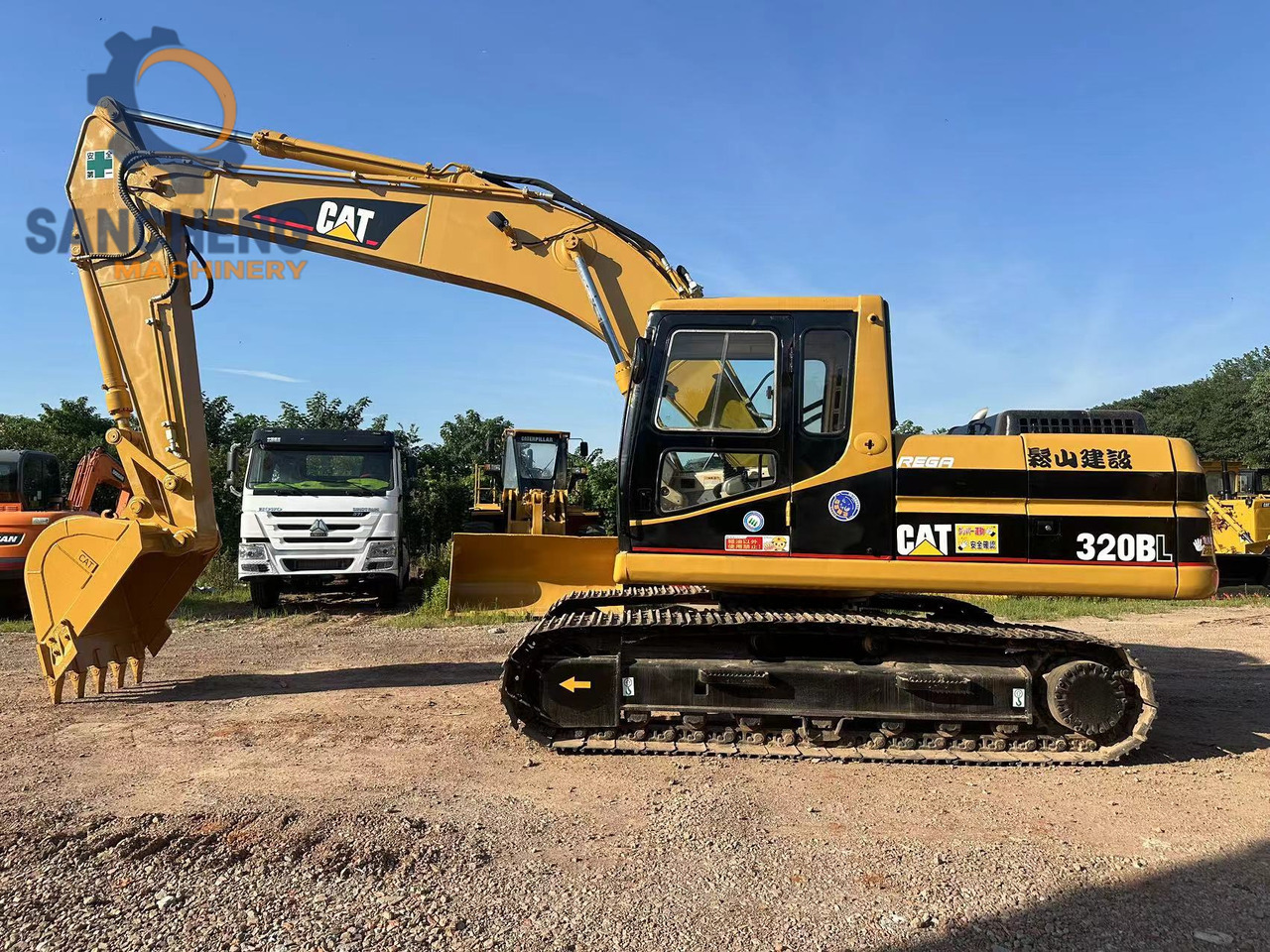 CATERPILLAR 320BL - 크롤러 굴삭기 : 사진 1 CATERPILLAR 320BL - 크롤러 굴삭기 : 사진 1