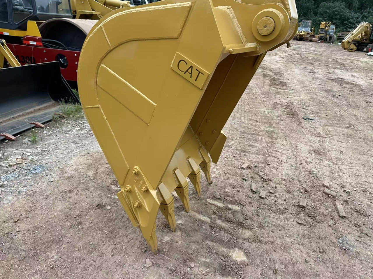 CATERPILLAR 320BL - 크롤러 굴삭기 : 사진 4 CATERPILLAR 320BL - 크롤러 굴삭기 : 사진 4