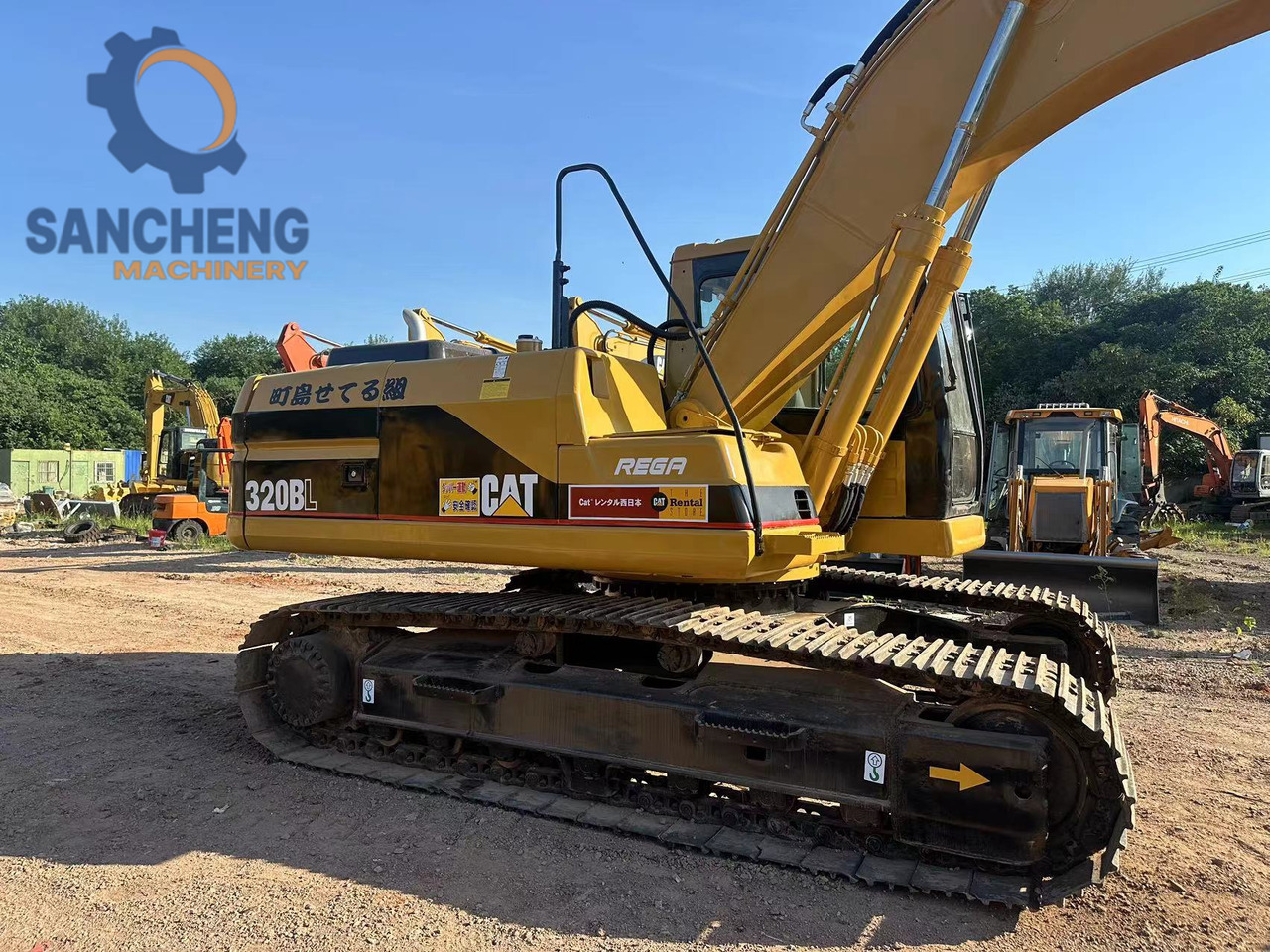 CATERPILLAR 320BL - 크롤러 굴삭기 : 사진 4 CATERPILLAR 320BL - 크롤러 굴삭기 : 사진 4