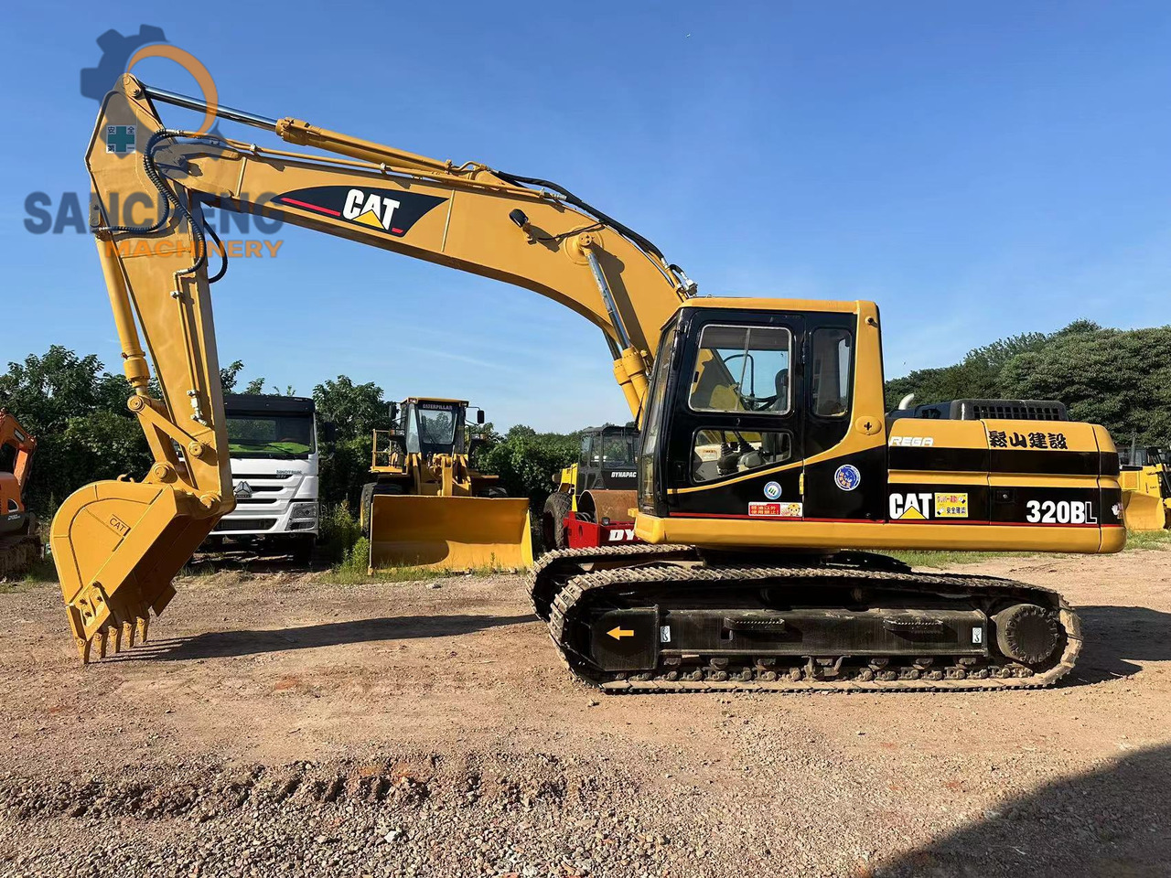 CATERPILLAR 320BL - 크롤러 굴삭기 : 사진 3 CATERPILLAR 320BL - 크롤러 굴삭기 : 사진 3