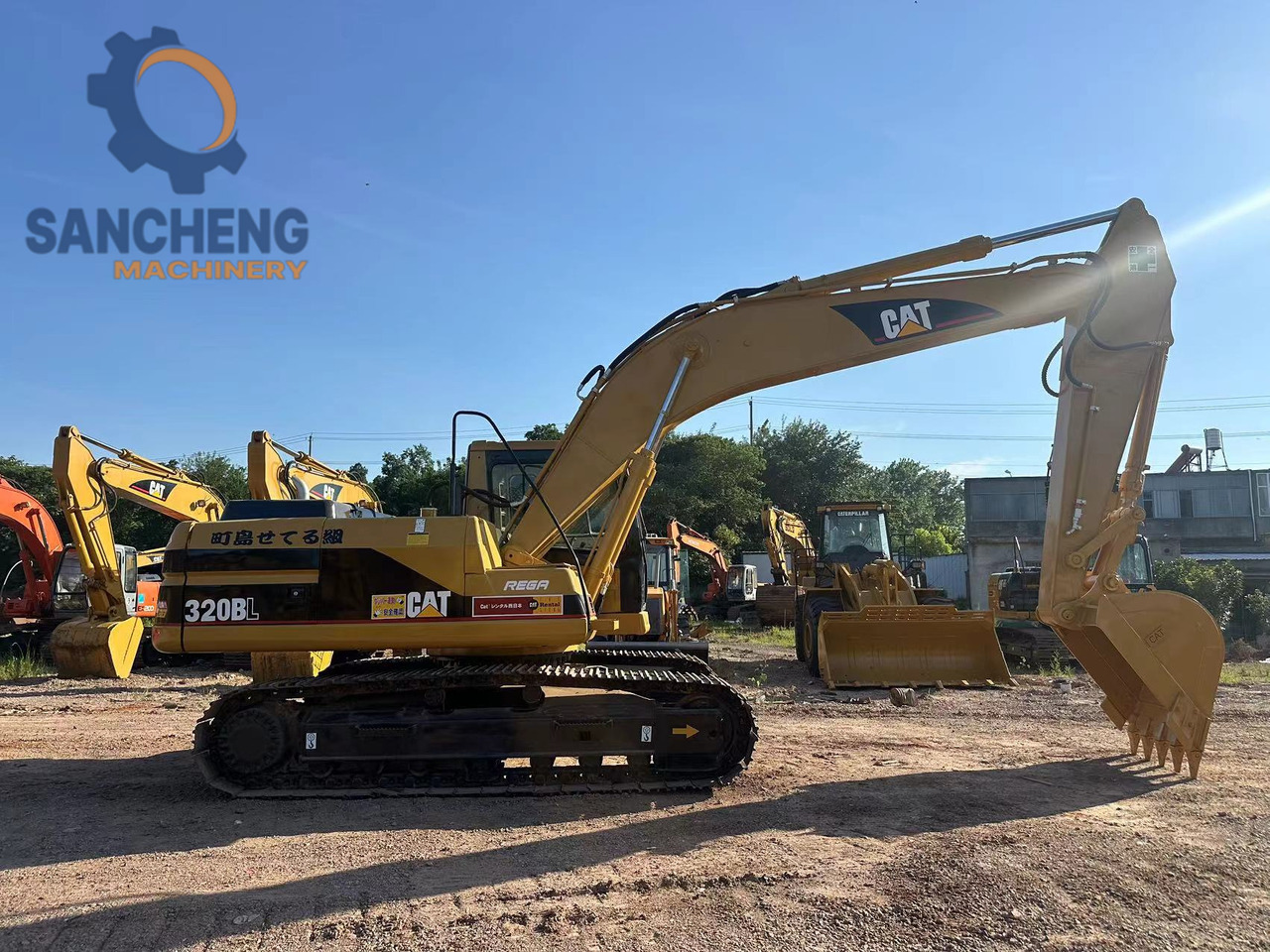 CATERPILLAR 320B - 크롤러 굴삭기 : 사진 1 CATERPILLAR 320B - 크롤러 굴삭기 : 사진 1