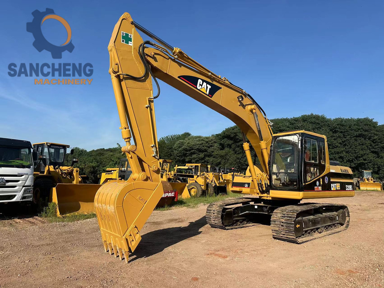 CATERPILLAR 320B - 크롤러 굴삭기 : 사진 2 CATERPILLAR 320B - 크롤러 굴삭기 : 사진 2