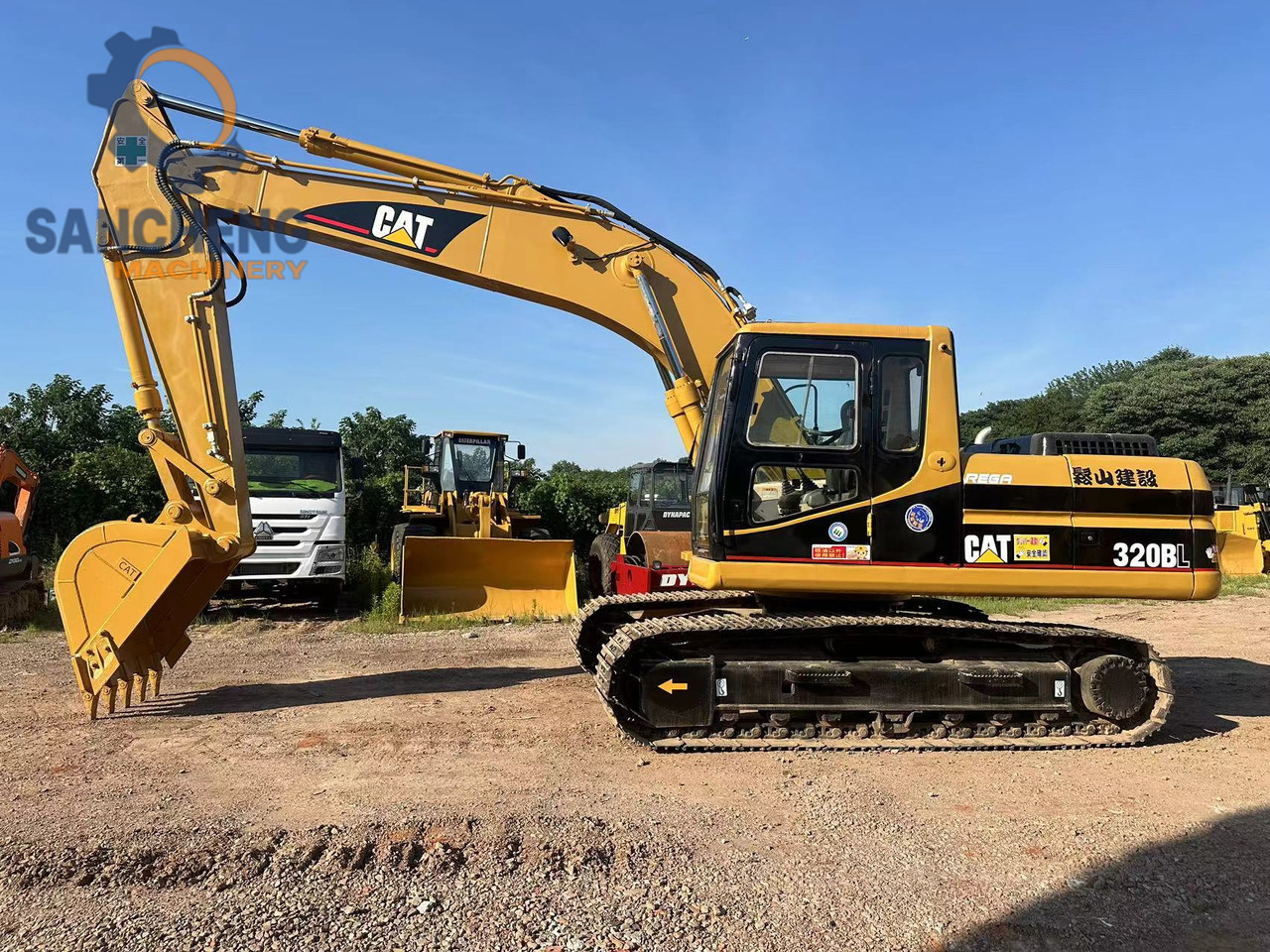CATERPILLAR 320B - 크롤러 굴삭기 : 사진 1 CATERPILLAR 320B - 크롤러 굴삭기 : 사진 1