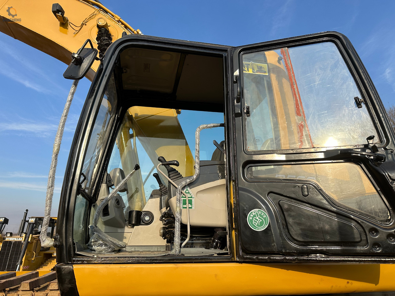 CATERPILLAR 320CL - 수륙양용 굴착기 : 사진 4 CATERPILLAR 320CL - 수륙양용 굴착기 : 사진 4