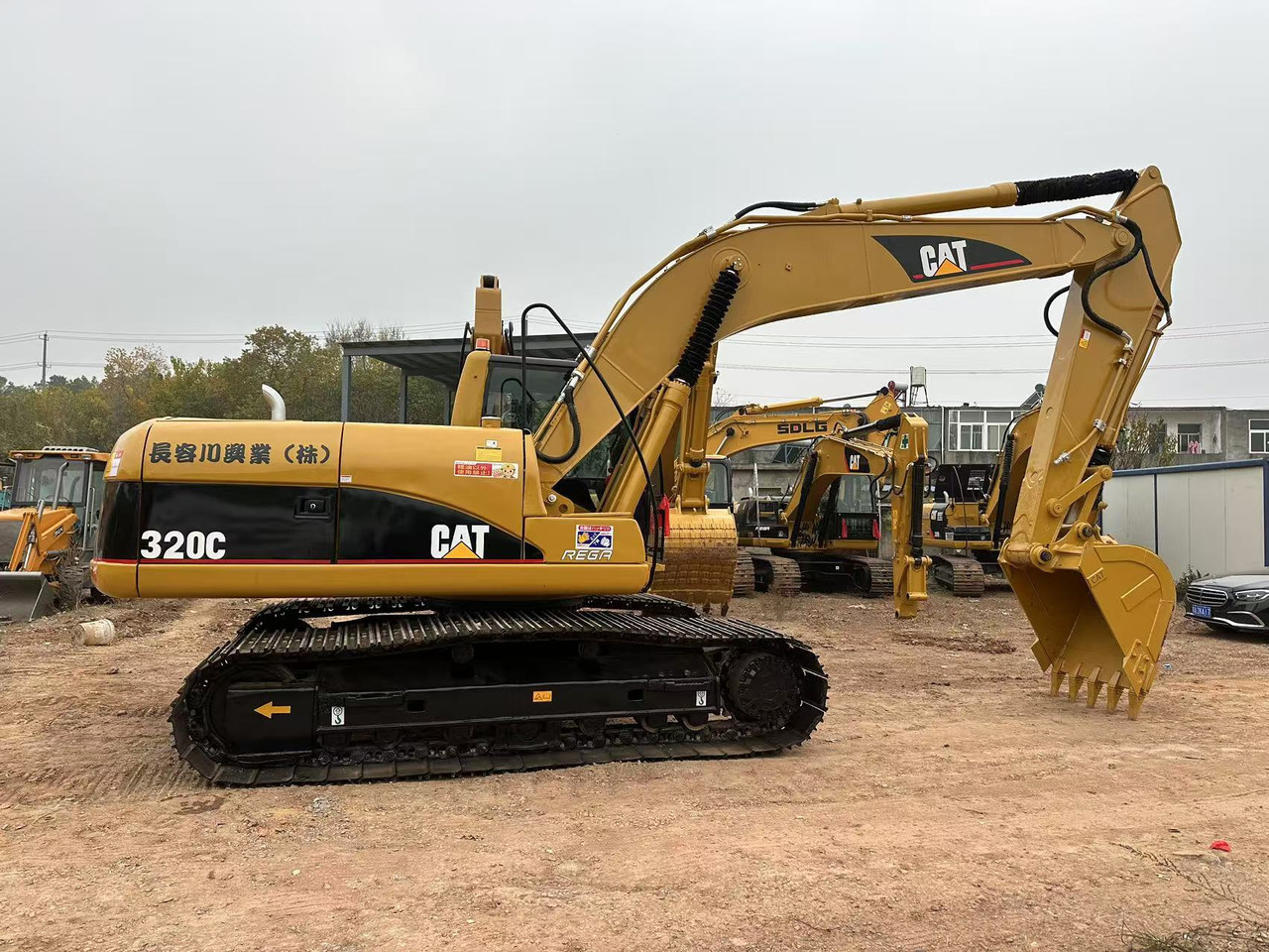 CATERPILLAR 320CL - 크롤러 굴삭기 : 사진 3 CATERPILLAR 320CL - 크롤러 굴삭기 : 사진 3