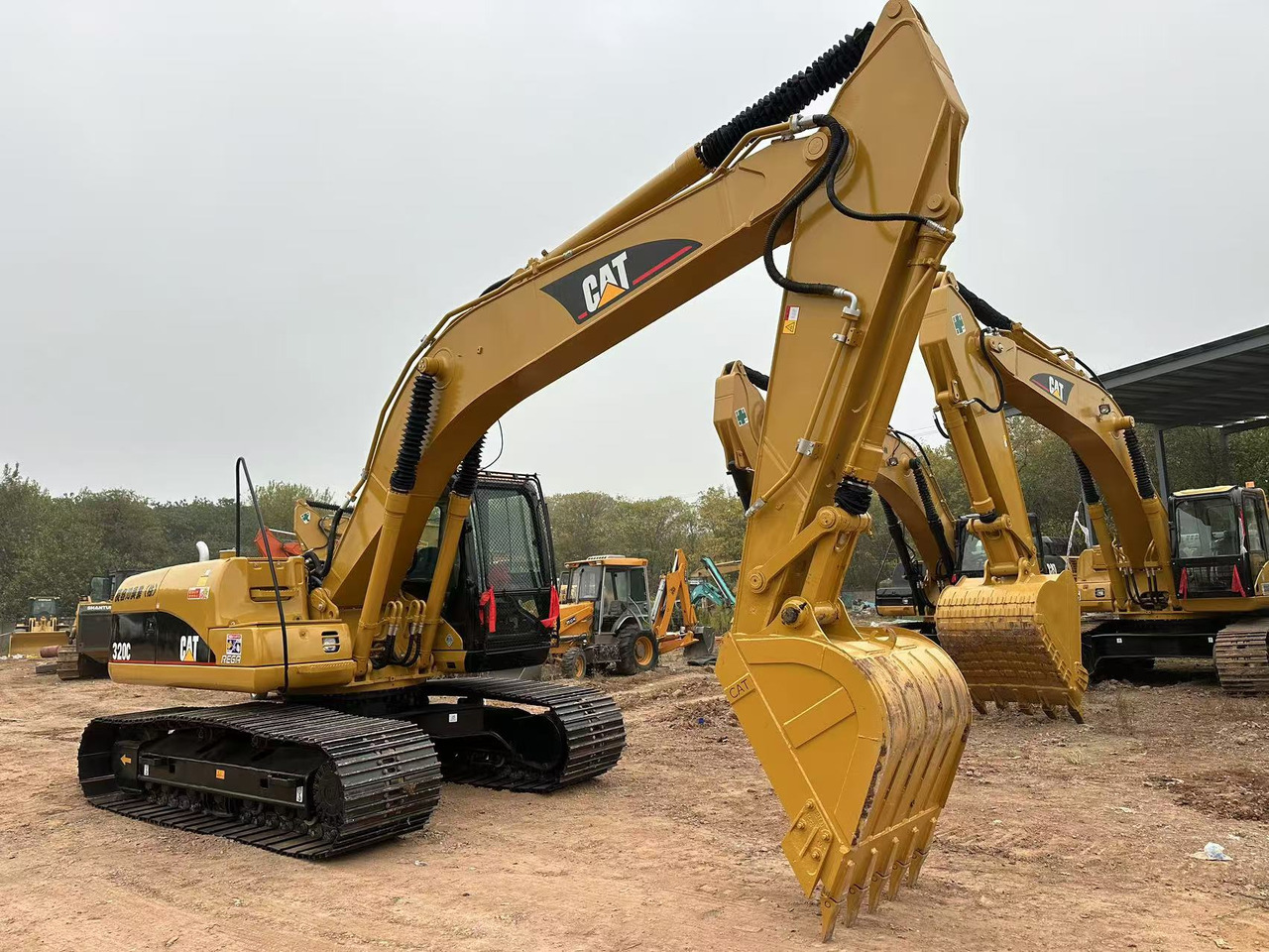 CATERPILLAR 320CL - 크롤러 굴삭기 : 사진 2 CATERPILLAR 320CL - 크롤러 굴삭기 : 사진 2