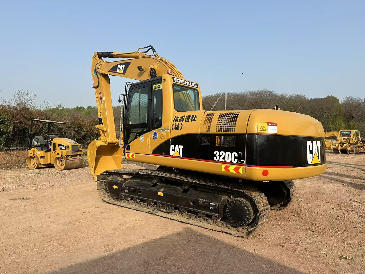 CATERPILLAR 320C - 크롤러 굴삭기 : 사진 3 CATERPILLAR 320C - 크롤러 굴삭기 : 사진 3
